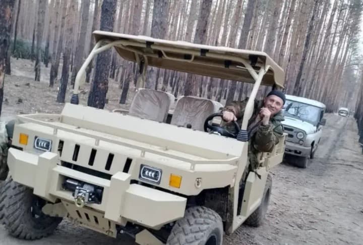 british-intelligence-explains-why-russians-are-increasingly-using-buggies-and-motorcycles-at-the-front