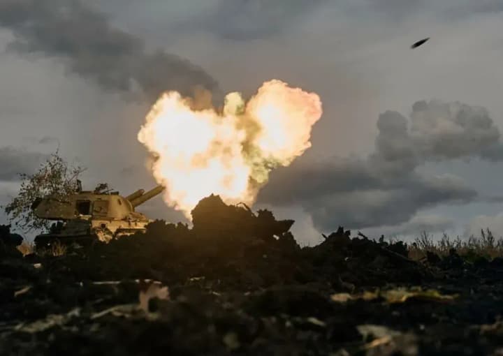 ukraina-namahaietsia-otrymaty-dozvil-biloho-domu-na-udary-po-viiskovykh-skladakh-v-seredyni-rf