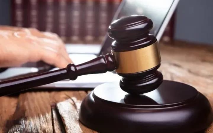 zbytky-na-ponad-milion-hryven-na-postavkakh-nasinnia-sudytymut-zastupnyka-dyrektora-filii-dp-ukrliktravy