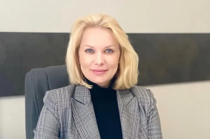 sovetnik-glavi-kievskoi-oga-prokommentirovala-obvineniya-v-svoi-adres-otnositelno-raboti-na-rossiiskuyu-kompaniyu