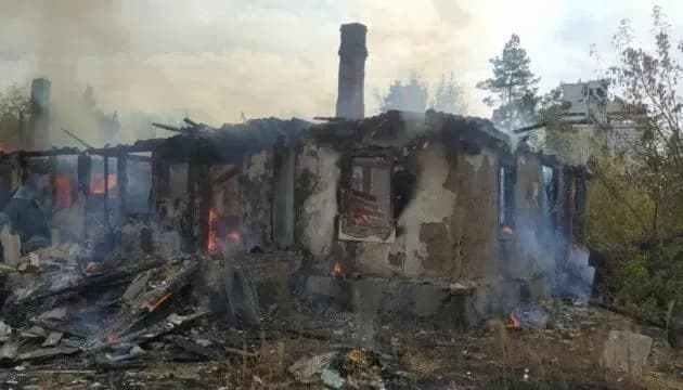 u-vovchansku-cherez-rosiiskyi-obstril-zahynula-zhinka-5-liudei-poraneni-prokuratura