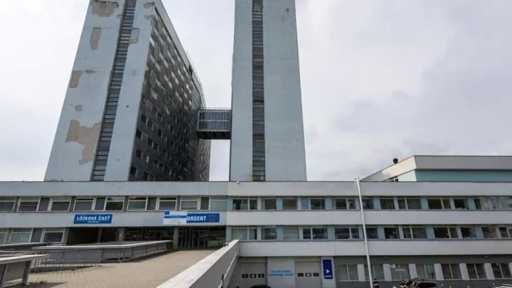 slovak-doctors-tell-about-ficos-condition-after-the-assassination-attempt