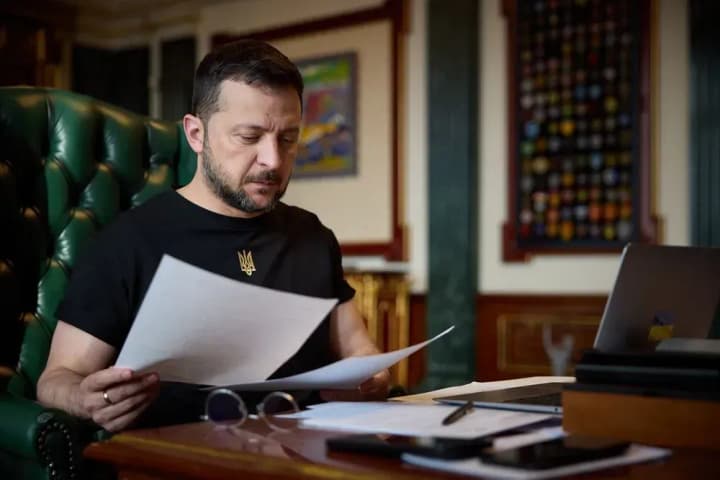 zelensky-held-a-conversation-with-the-president-of-azerbaijan-they-discussed-cooperation-and-projects-in-the-energy-sector