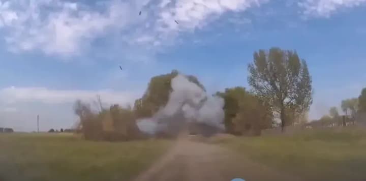 the-enemy-hit-an-fpv-drone-on-a-police-car-during-the-evacuation-in-volchansk-there-is-a-dead-and-wounded