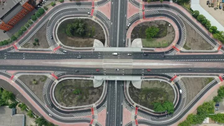 u-stolytsi-na-dehtiarivskomu-shliakhoprovodi-zavershyly-remontni-roboty