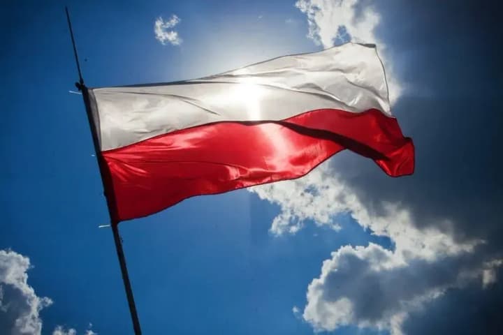 poland-steps-up-security-at-aid-hub-for-ukraine-amid-fears-of-sabotage-bloomberg