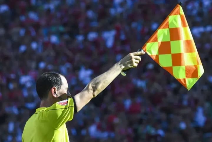 fifa-calls-to-test-the-new-offside-rule-proposed-by-arsene-wenger--2