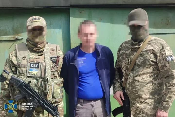 shpyhuvav-za-sylamy-oborony-u-naihariachishykh-tochkakh-donechchyny-zatrymano-informatora-rf