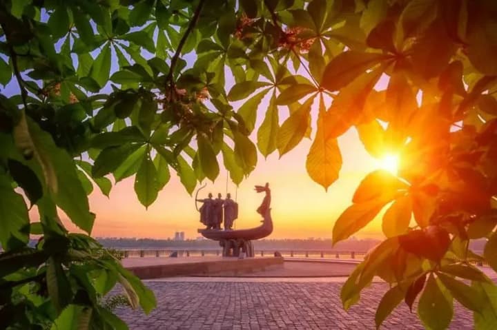 segodnya-svoi-den-rozhdeniya-prazdnuet-stolitsa-ukraini-versii-osnovaniya-kieva-programma-meropriyatii