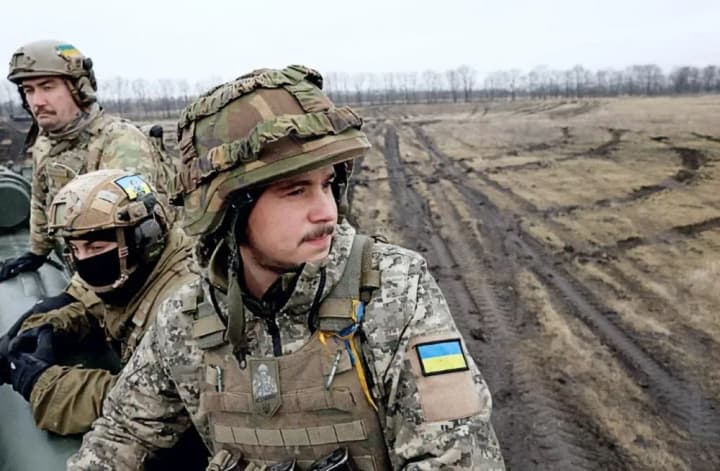 amunitsiya-noski-aksessuari-idei-podarkov-dlya-voennosluzhashchikh-idei-podarkov-dlya-voennosluzhashchikh