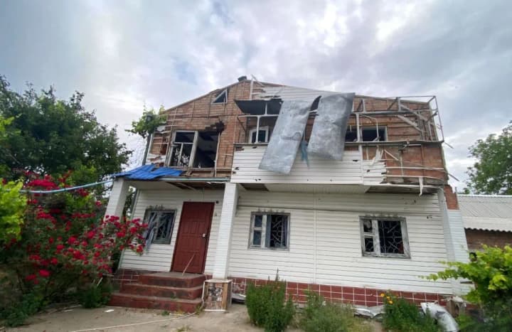 russian-troops-attack-nikopol-region-with-a-kamikaze-drone-and-artillery-private-enterprise-and-houses-damaged