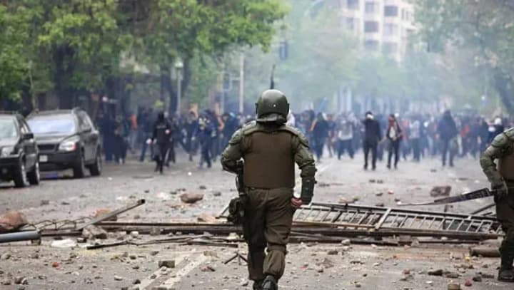 frantsiia-skasovuie-nadzvychainyi-stan-u-vrazhenii-zavorushenniamy-novii-kaledonii