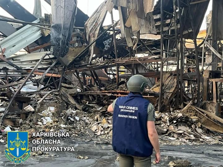 russian-strike-on-a-hypermarket-in-kharkiv-16-people-confirmed-dead-45-more-injured