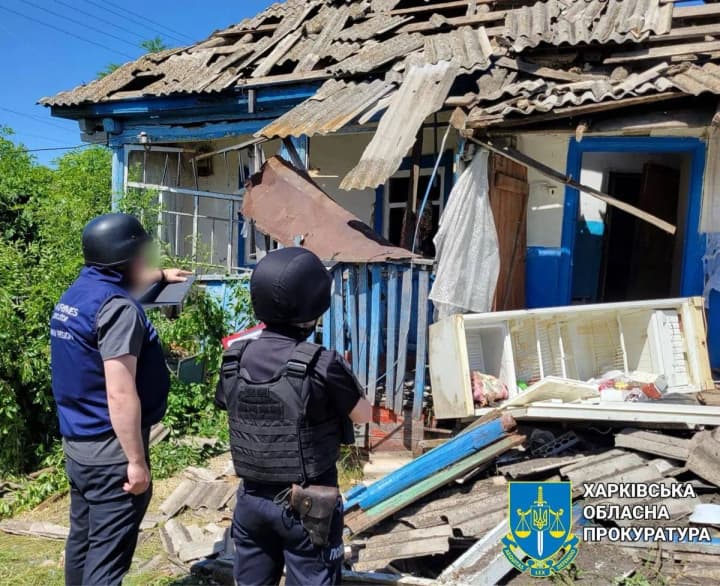 enemy-strikes-village-in-kharkiv-region-with-two-air-bombs-one-person-injured