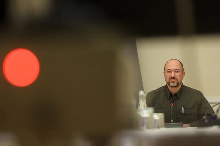 shmyhal-to-meet-with-a-number-of-eu-leaders-in-prague-for-talks-on-military-aid