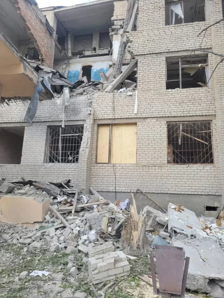 the-enemy-struck-296-times-at-8-localities-in-zaporizhzhia-region