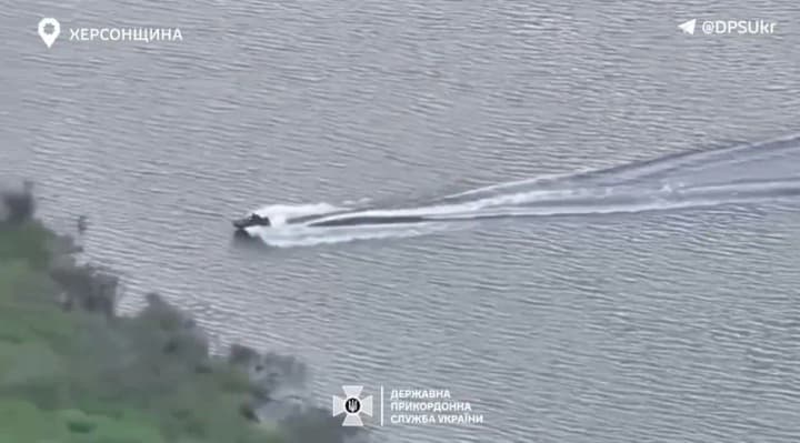 in-kherson-region-border-guards-destroyed-a-hydro-scooter-together-with-russians