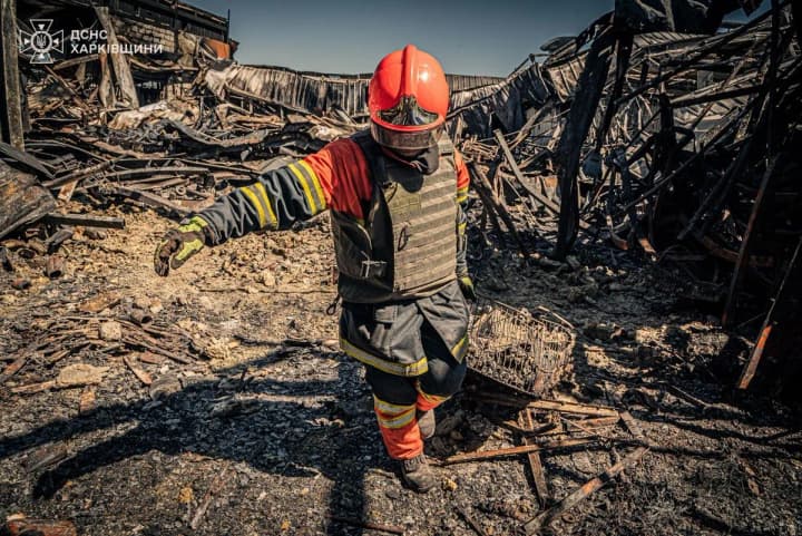 udar-rf-po-epitsentru-v-kharkove-kolichestvo-postradavshikh-dostiglo-54-poiskovaya-operatsiya-prodolzhaetsya