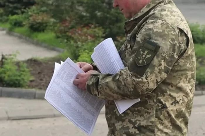 na-bukovine-protiv-predstavitelya-ttsk-primenili-gazovii-ballonchik