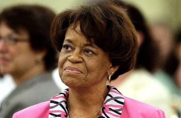 u-vitsi-86-rokiv-maty-mishel-obamy