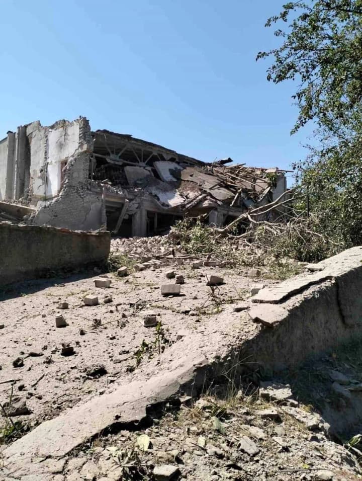 zranku-rosiiany-zavdaly-raketnoho-udaru-po-khersonshchyni