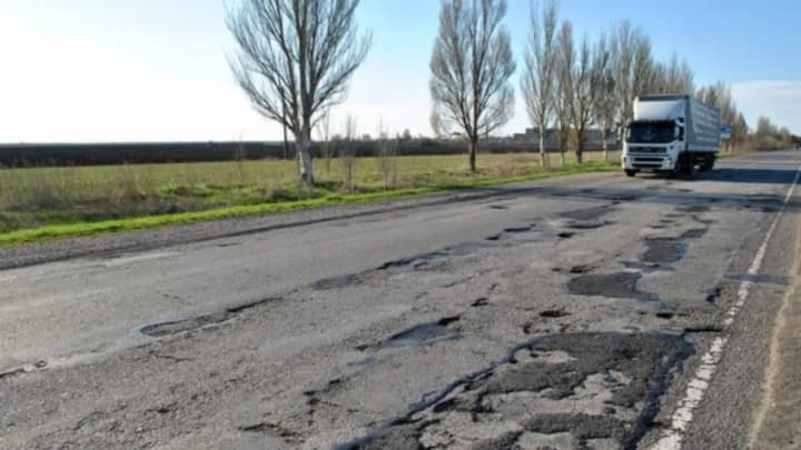regulatory-authorities-should-punish-companies-that-destroy-ukrainian-roads-with-their-heavy-transport-member-of-the-transport-committee-of-the-verkhovna-rada