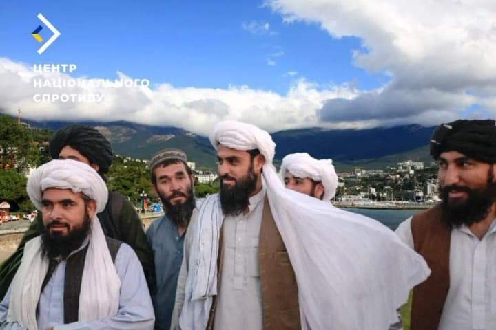 v-okupovanomu-krymu-spodivaiutsia-nalahodyty-spivpratsiu-z-talibanom-tsentr-natssprotyvu