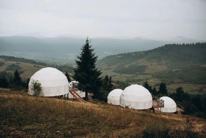 half-of-the-surveyed-ukrainians-are-planning-a-vacation-within-the-country-popular-destinations