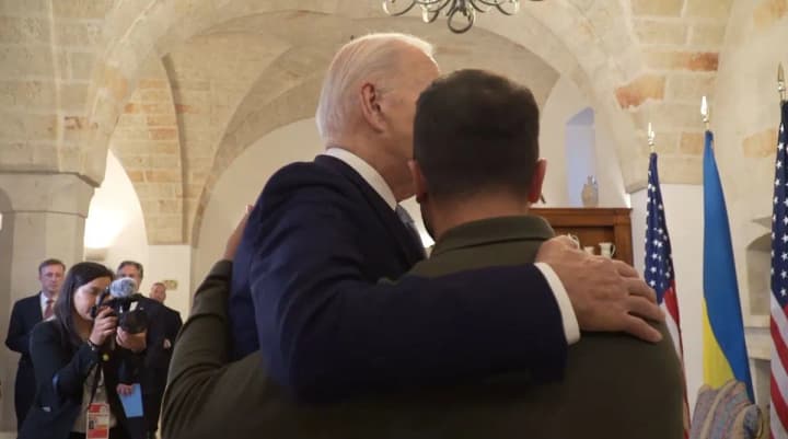 zelensky-thanked-for-the-strongest-agreement-between-ukraine-and-the-united-states-since-independence