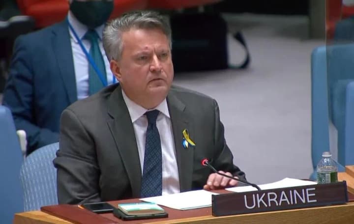 kislitsa-rossiya-verbuet-naemnikov-po-vsemu-miru-kak-pushechnoe-myaso-dlya-voini-v-ukraine