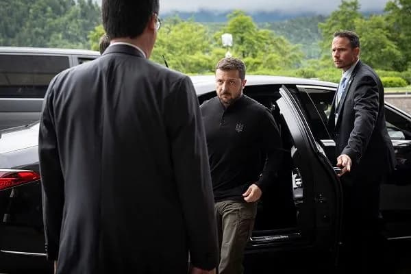 zelenskyi-prybuv-na-samit-myru