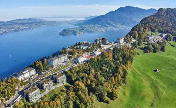 samit-myru-khto-iz-lideriv-vzhe-prybuv