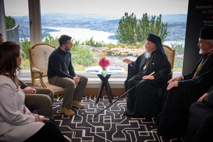 zelensky-meets-with-ecumenical-patriarch-bartholomew-in-switzerland