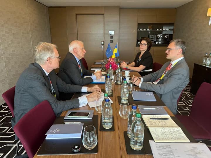kuleba-discusses-acceleration-of-arms-supplies-to-ukraine-with-borrell