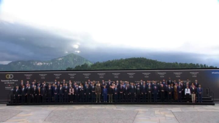 peace-summit-the-first-plenary-session-is-over