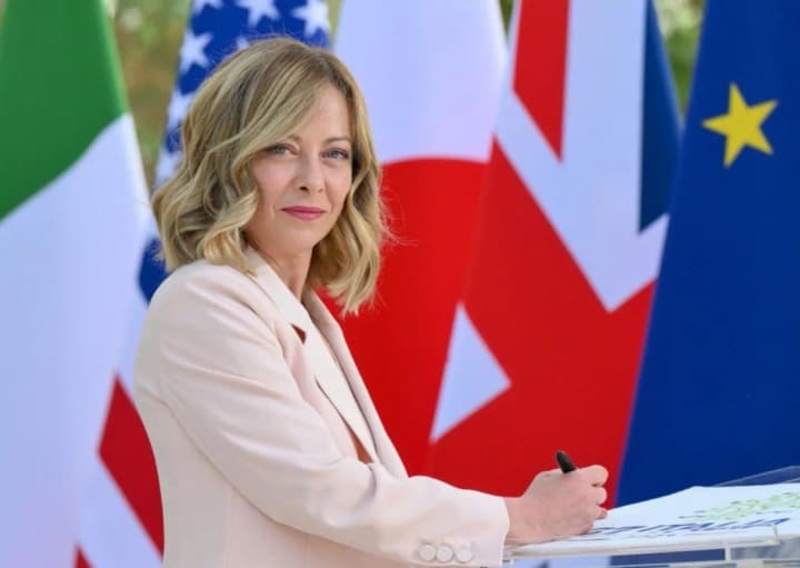 peace-in-ukraine-does-not-mean-that-it-should-surrender-as-putin-believes-maloney