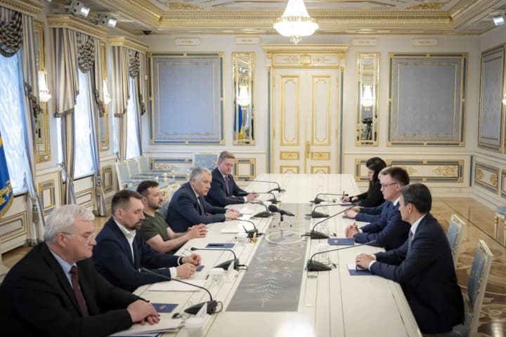 zelenskyy-discusses-signing-security-agreement-with-polish-sejm-marshal