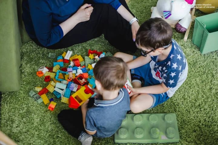 s-vremenno-okkupirovannikh-territorii-udalos-vivezti-yeshche-10-ukrainskikh-detei