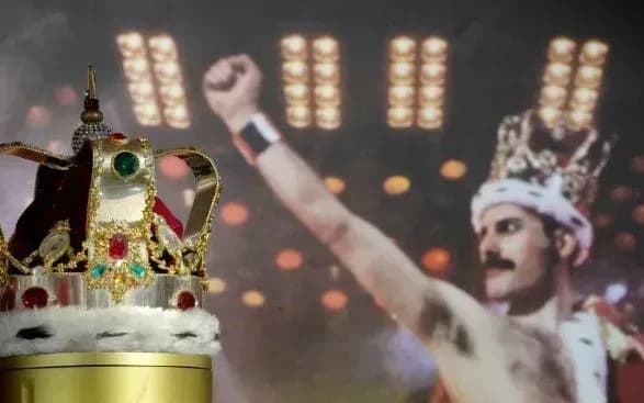 queen-sells-sony-music-catalog-for-more-than-a-billion-dollars-mass-media