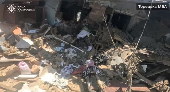 vnaslidok-aviaudaru-po-toretsku-zahynula-zhinka