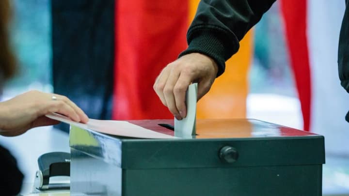 vitseprezydentka-yevrokomisii-poperedyla-pro-zahrozu-vtruchannia-rosii-u-vybory-v-frn