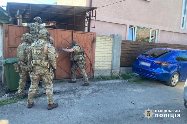 they-demanded-five-million-hryvnias-from-the-family-of-the-deceased-soldier-of-the-armed-forces-of-ukraine-two-malefactors-were-detained-in-cherkasy
