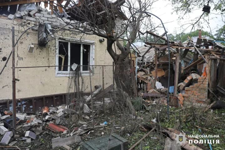 kharkiv-region-number-of-victims-of-russian-attack-on-dergachi-increased-to-12