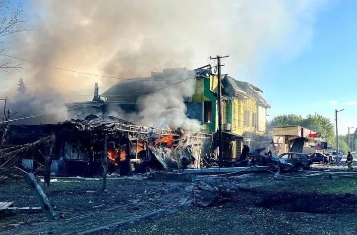 posledstviya-rossiiskogo-udara-po-volnyansku-12-chelovek-v-bolnitsakh-sostoyanie-shesterikh-tyazheloe