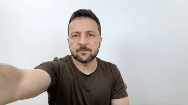 zelenskii-o-razresheniyakh-na-udari-po-territorii-rf-v-blizhaishie-nedeli-prodolzhim-kommunikatsiyu-s-partnerami