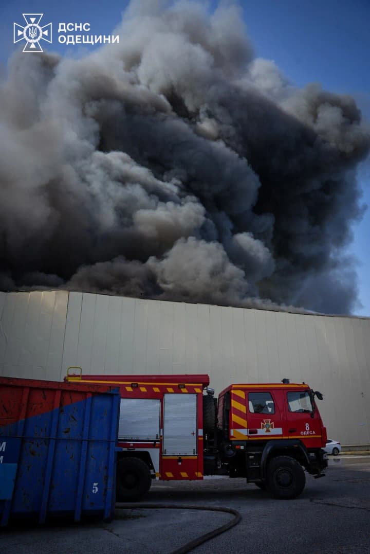 udar-rf-po-skladakh-na-odeshchyni-24-chervnia-ekolohy-pidrakhuvaly-zavdanu-dovkilliu-shkodu