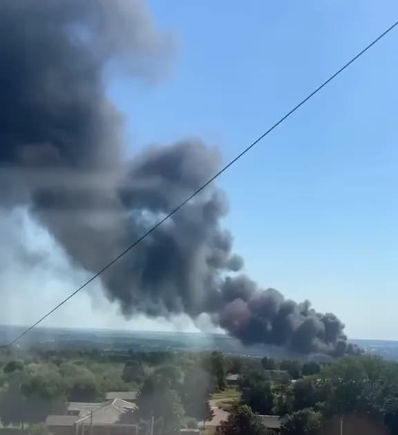 fire-in-russian-kursk-could-have-occurred-at-a-military-base-what-is-known