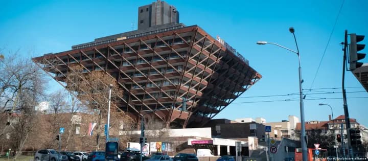 u-slovachchyni-rozformuvaly-suspilnoho-movnyka-i-stvoryly-na-yoho-osnovi-nove-derzhavne-zmi