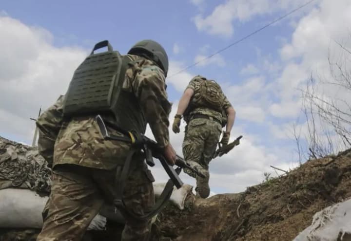 russians-wound-two-paramedics-near-toretsk-their-condition-stabilized