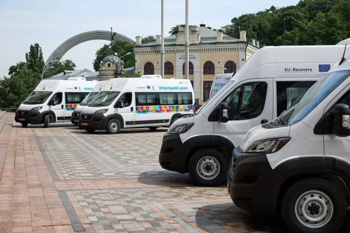 shist-hromadam-otrymaly-mobilni-tsnapy-fedorov